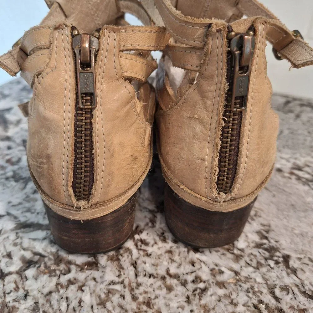 Freebird By Steven women's brown Distressed leather stair‎ Ankle Boots size 7